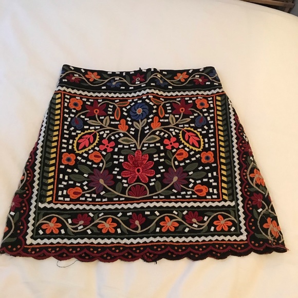 Embroidered Mini Skirt - Picture 2 of 10